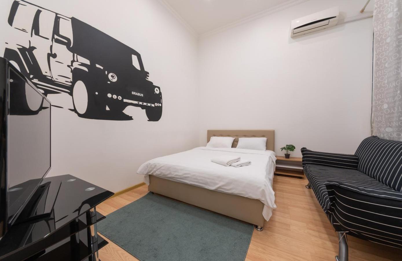 Kievaccommodation In The Center 24H Self Check-In Exteriér fotografie